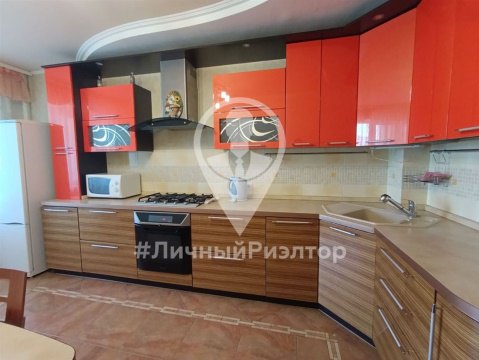 3-к квартира, 5/10 эт., 108м²