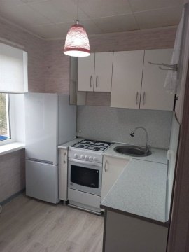 2-к квартира, 5/5 эт., 42м²