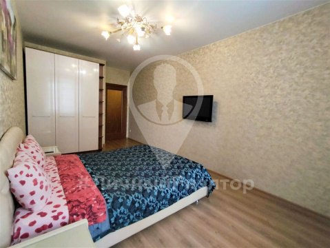 2-к квартира, 4/13 эт., 71м²