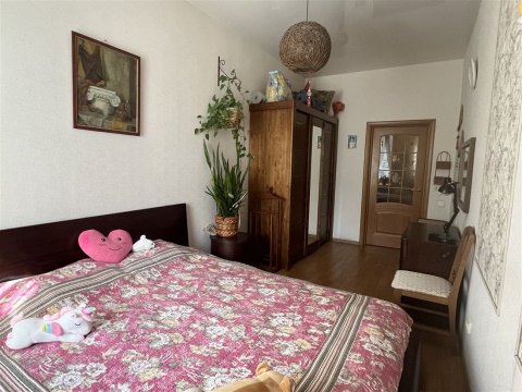 2-к квартира, 4/5 эт., 60м²