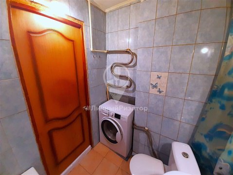 2-к квартира, 1/5 эт., 42м²