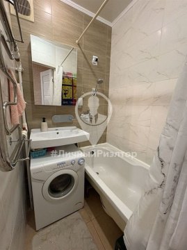 3-к квартира, 5/5 эт., 58м²