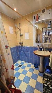 3-к квартира, 2/2 эт., 78м²