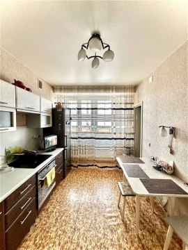3-к квартира, 10/10 эт., 84м²