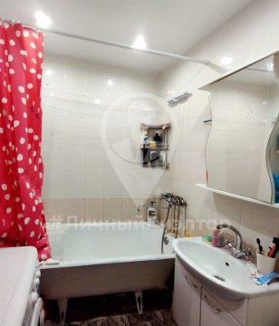 2-к квартира, 4/9 эт., 49м²