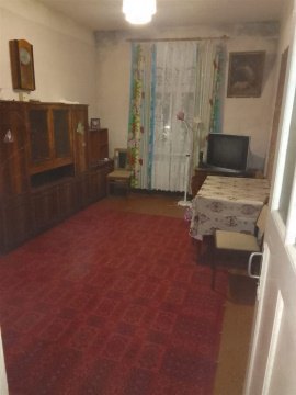 2-к квартира, 3/3 эт., 58м²