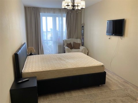2-к квартира, 13/18 эт., 50м²