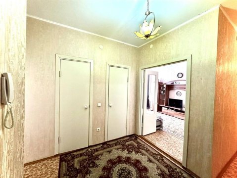 3-к квартира, 10/10 эт., 84м²