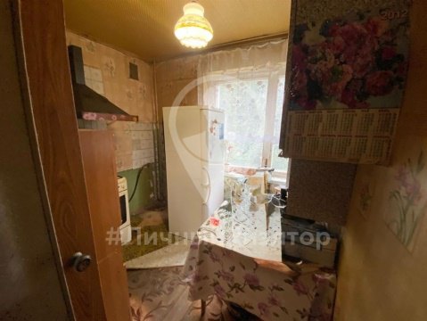3-к квартира, 4/5 эт., 52м²