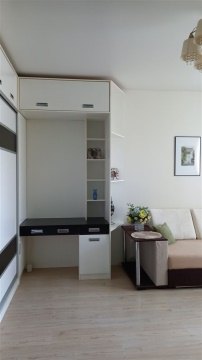 1-к квартира, 1/4 эт., 45м²