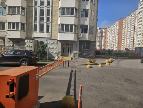 3-к квартира, 5/17 эт., 75м²