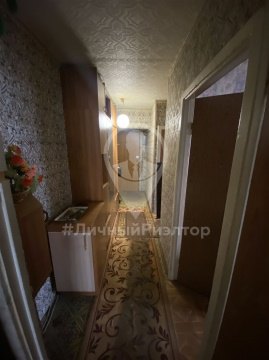 3-к квартира, 4/5 эт., 52м²