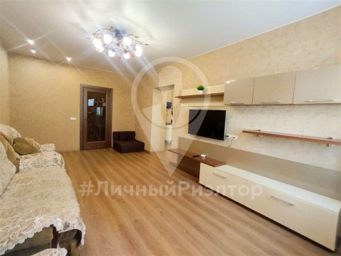 2-к квартира, 4/13 эт., 71м²