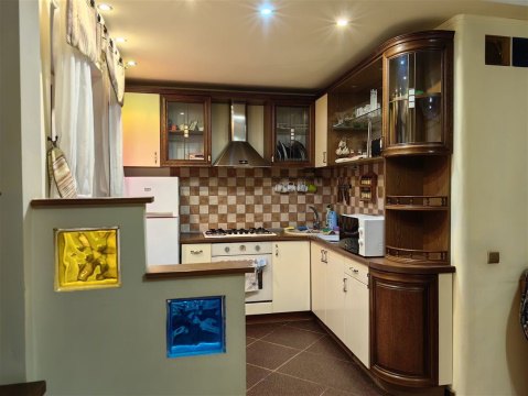 3-к квартира, 3/5 эт., 92м²