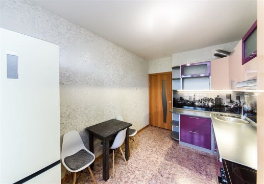 2-к квартира, 10/17 эт., 52м²
