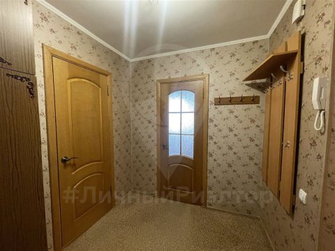 1-к квартира, 4/10 эт., 39м²