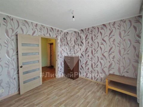 2-к квартира, 3/3 эт., 48м²
