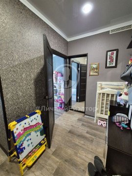 1-к квартира, 7/17 эт., 42м²