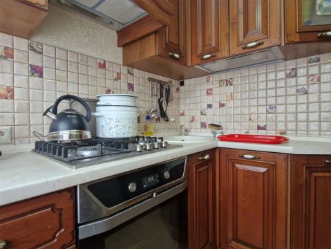 2-к квартира, 2/9 эт., 42м²