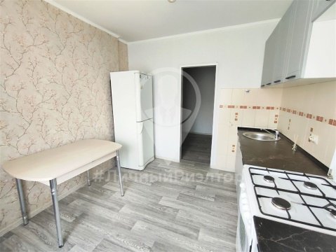 1-к квартира, 4/6 эт., 41м²