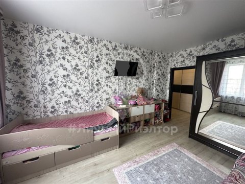 2-к квартира, 13/23 эт., 63м²