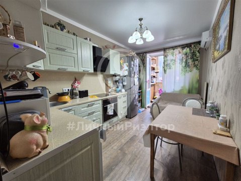 1-к квартира, 7/17 эт., 42м²