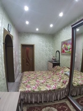 4-к квартира, 1/1 эт., 90м²