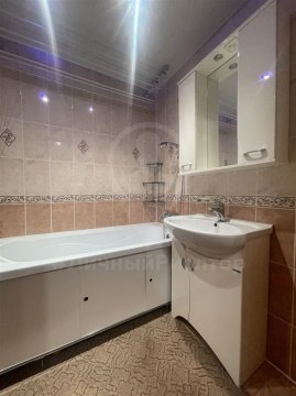 1-к квартира, 4/10 эт., 39м²