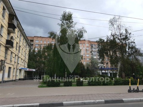 3-к квартира, 4/9 эт., 52м²