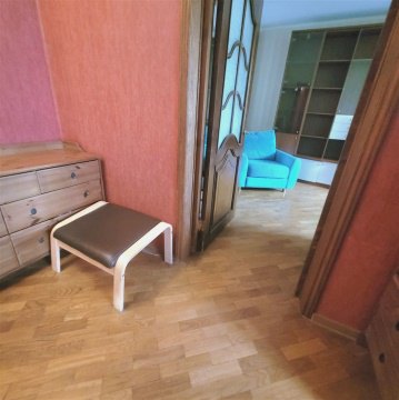 1-к квартира, 1/10 эт., 38м²