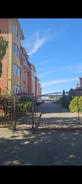 1-к квартира, 1/4 эт., 45м²