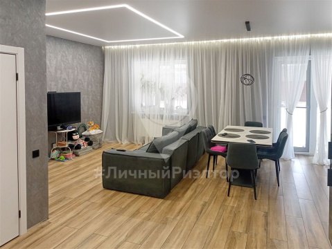 Дом 136м², участок 10 сот.