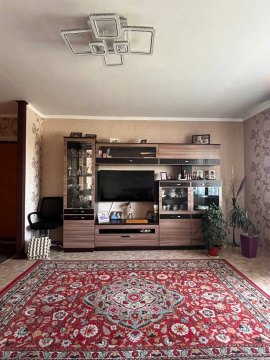 4-к квартира, 8/10 эт., 82м²