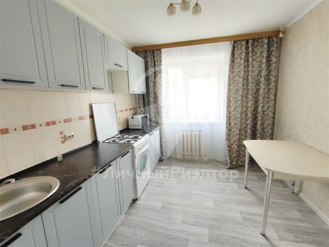 1-к квартира, 4/6 эт., 41м²