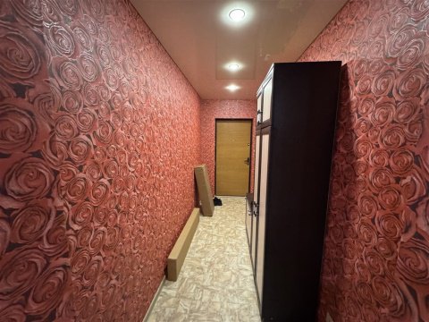 2-к квартира, 10/10 эт., 62м²