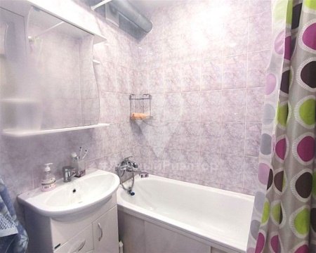 1-к квартира, 1/2 эт., 28м²