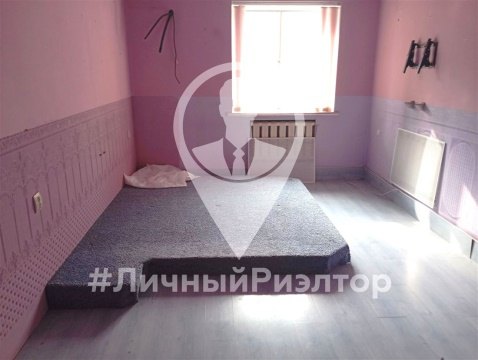1-к квартира, 3/3 эт., 270м²