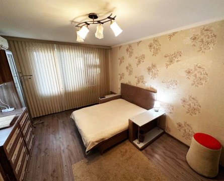 2-к квартира, 5/17 эт., 64м²